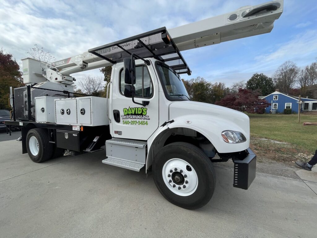 David's Tree Service bucket truck